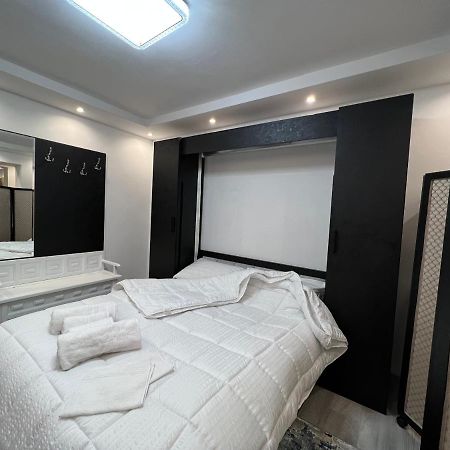 Apartment Tirana On Myslym Shyri Екстериор снимка