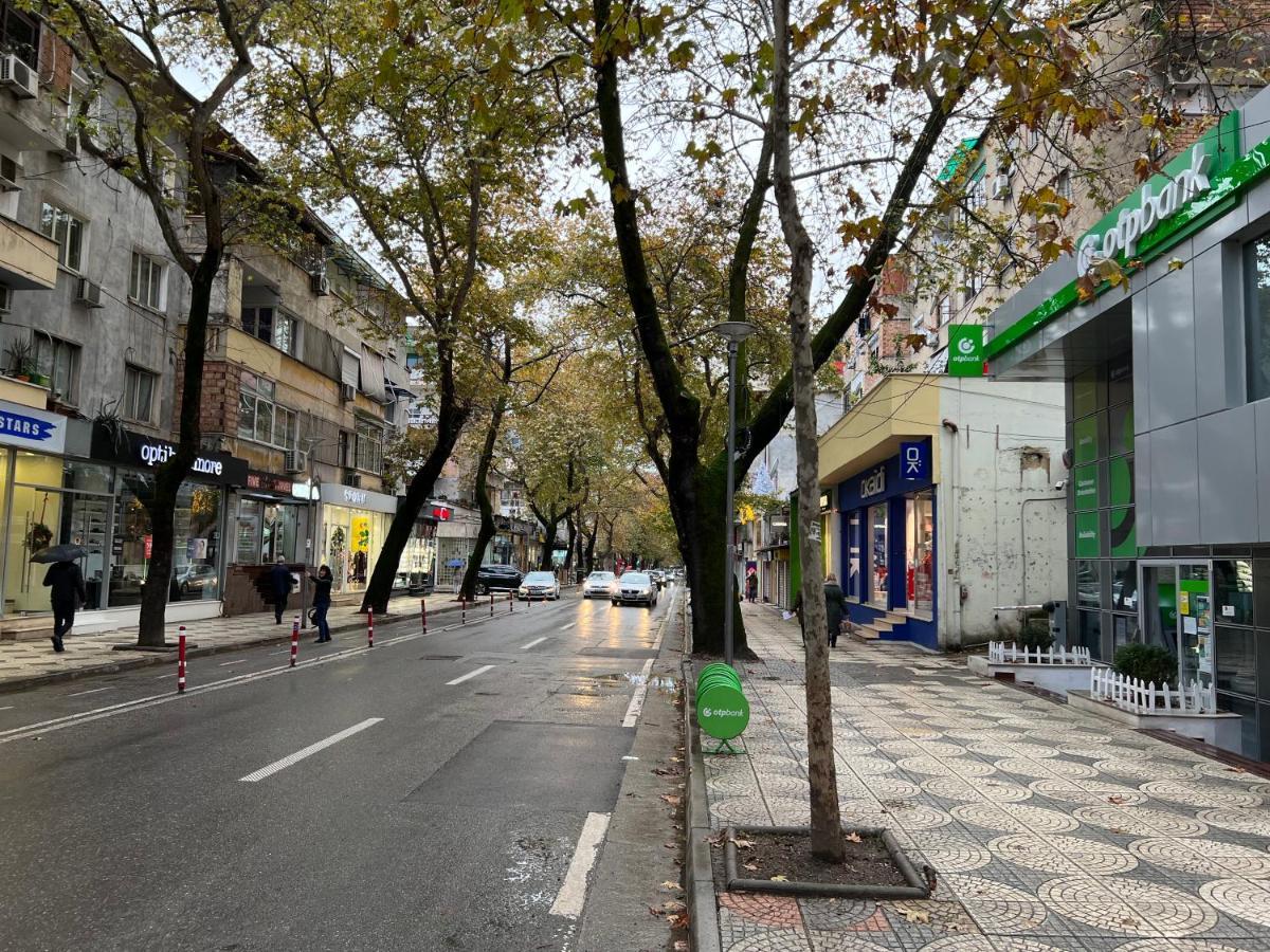 Apartment Tirana On Myslym Shyri Екстериор снимка