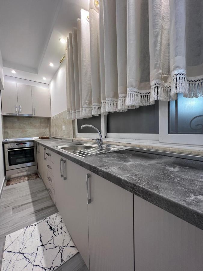 Apartment Tirana On Myslym Shyri Екстериор снимка